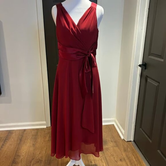 EVA PICONE Sz 8 Burgandy Chiffon V Neck Satin Sash Flowy Fairy Babydoll Event - Picture 1 of 7